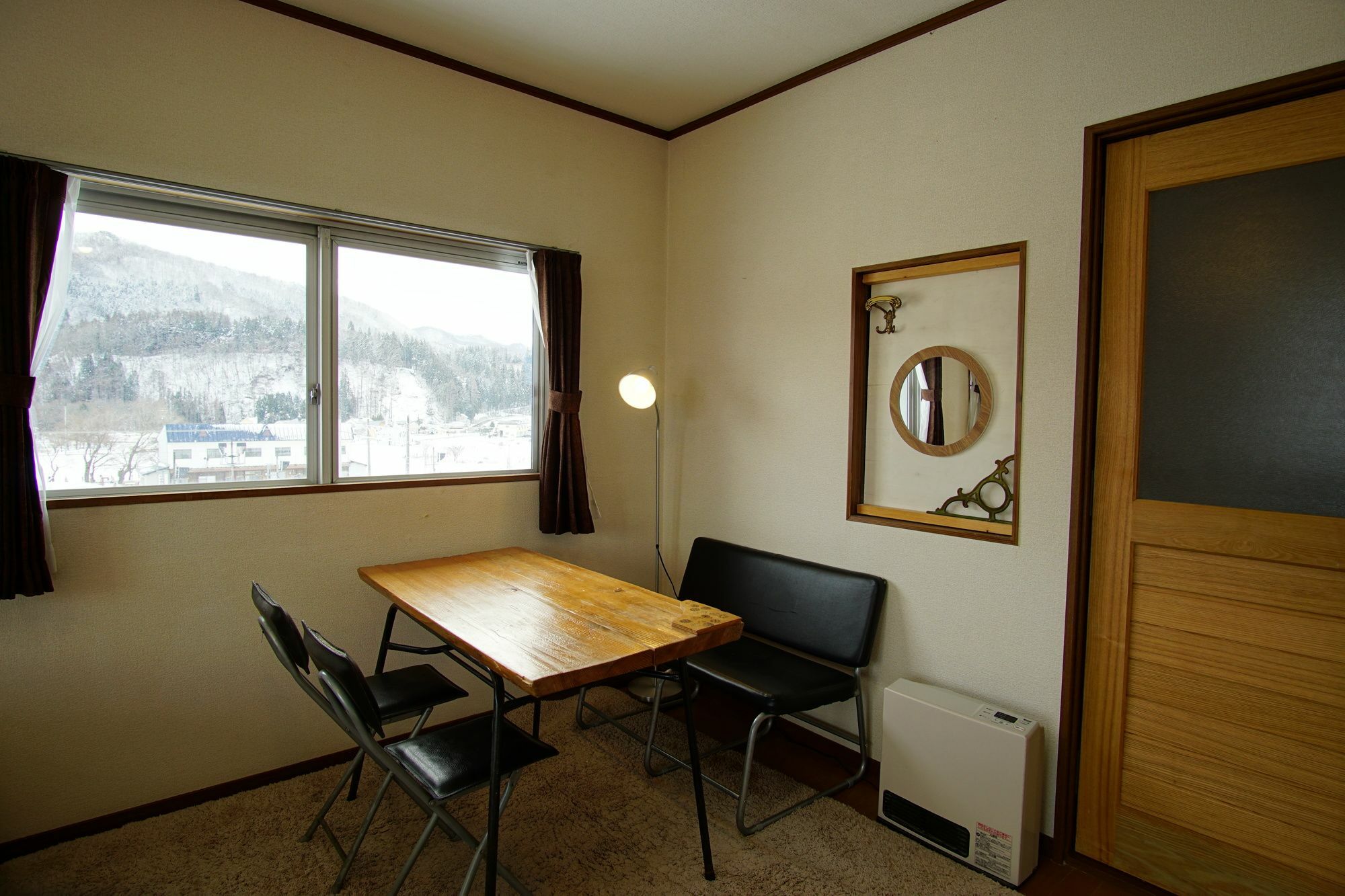 Hakuba Station Guesthouse En Extérieur photo